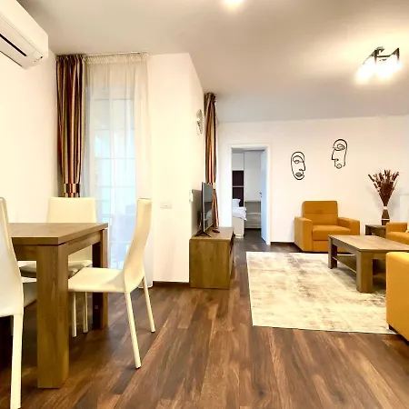 Schiller Flats 1 * Brasov