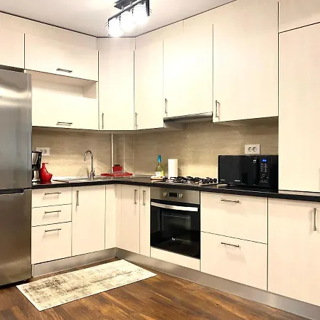 Schiller Flats 1 *